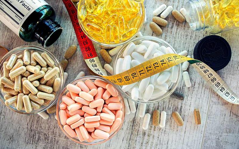 تكلفة المواد الغذائية والفيتامينات عبر الإنترنت